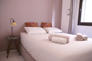 2 bedrooms, blackout curtains, iron/ironing board, free cots/infant beds - Holyguest - Hess St. 8 (Tel Aviv)