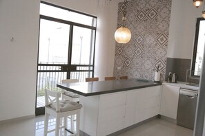Private kitchen - Holyguest - Hess St. 8 (Tel Aviv)