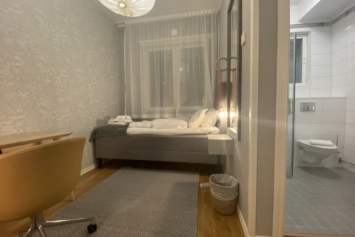 economy single room, 1 single bed | hypo-allergenic bedding, individually decorated, individually furnished