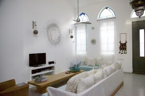 Villa, 2 Bedrooms, City View | Living room | TV - Holyguest - Migdal (Tel Aviv)