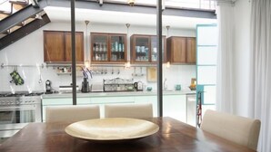 Villa, 2 Bedrooms, City View | In-room dining - Holyguest - Migdal (Tel Aviv)