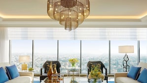 Royal Amman Suite | Premium bedding, down comforters, minibar, in-room safe - Fairmont Amman (Amman)