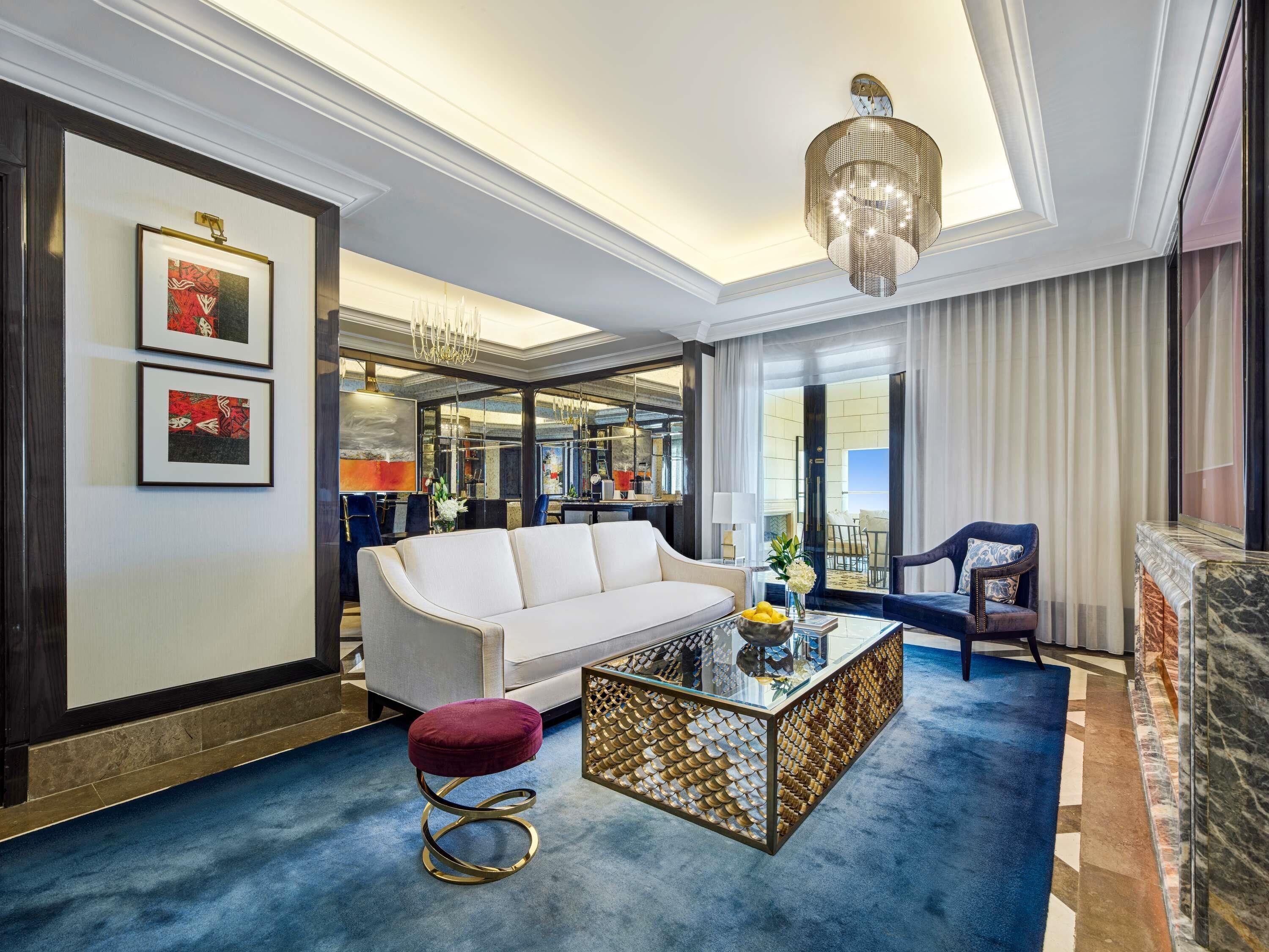 Suite presidencial (Signature) | Ropa de cama de alta calidad, edredón y minibar 