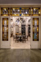 7 restaurants, breakfast, lunch served; local and international cuisine 