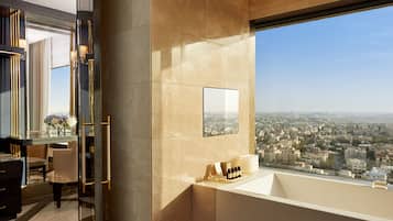 Combined shower/bathtub, deep-soaking bathtub, rainfall showerhead
