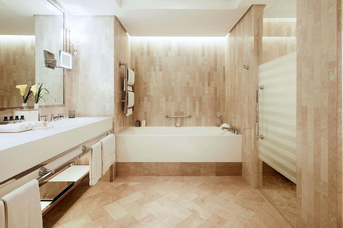 1 dormitorio, ropa de cama de alta calidad, edredones de plumas