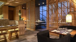 7 restaurants, breakfast, lunch served; local and international cuisine