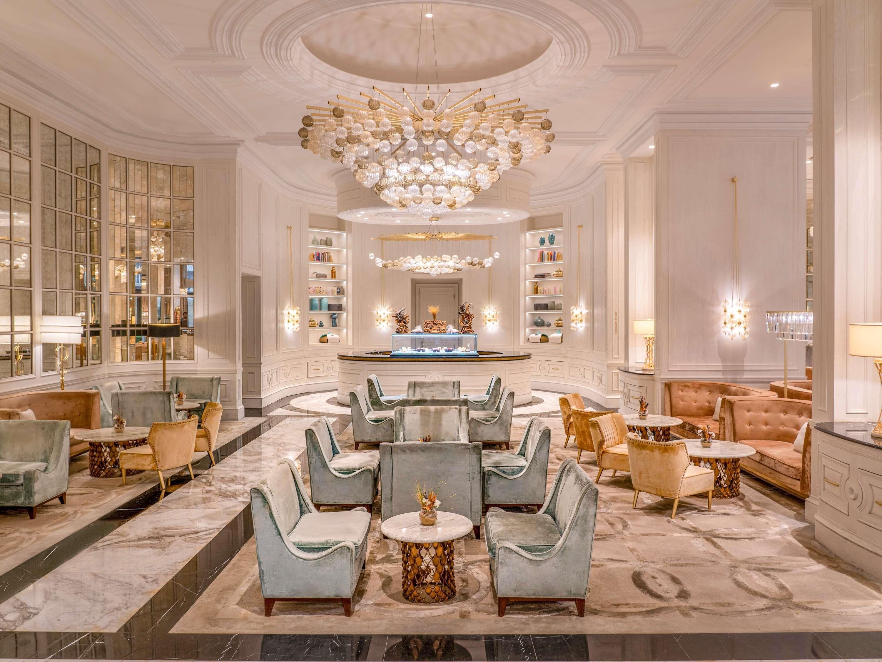 7 ravintolaa, paikallinen ja kansainvälinen keittiö