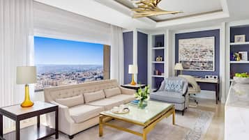 1 bedroom, premium bedding, down duvets, minibar