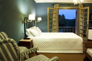 Minibar, gratis wi-fi och sängkläder