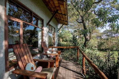 Hatari Lodge