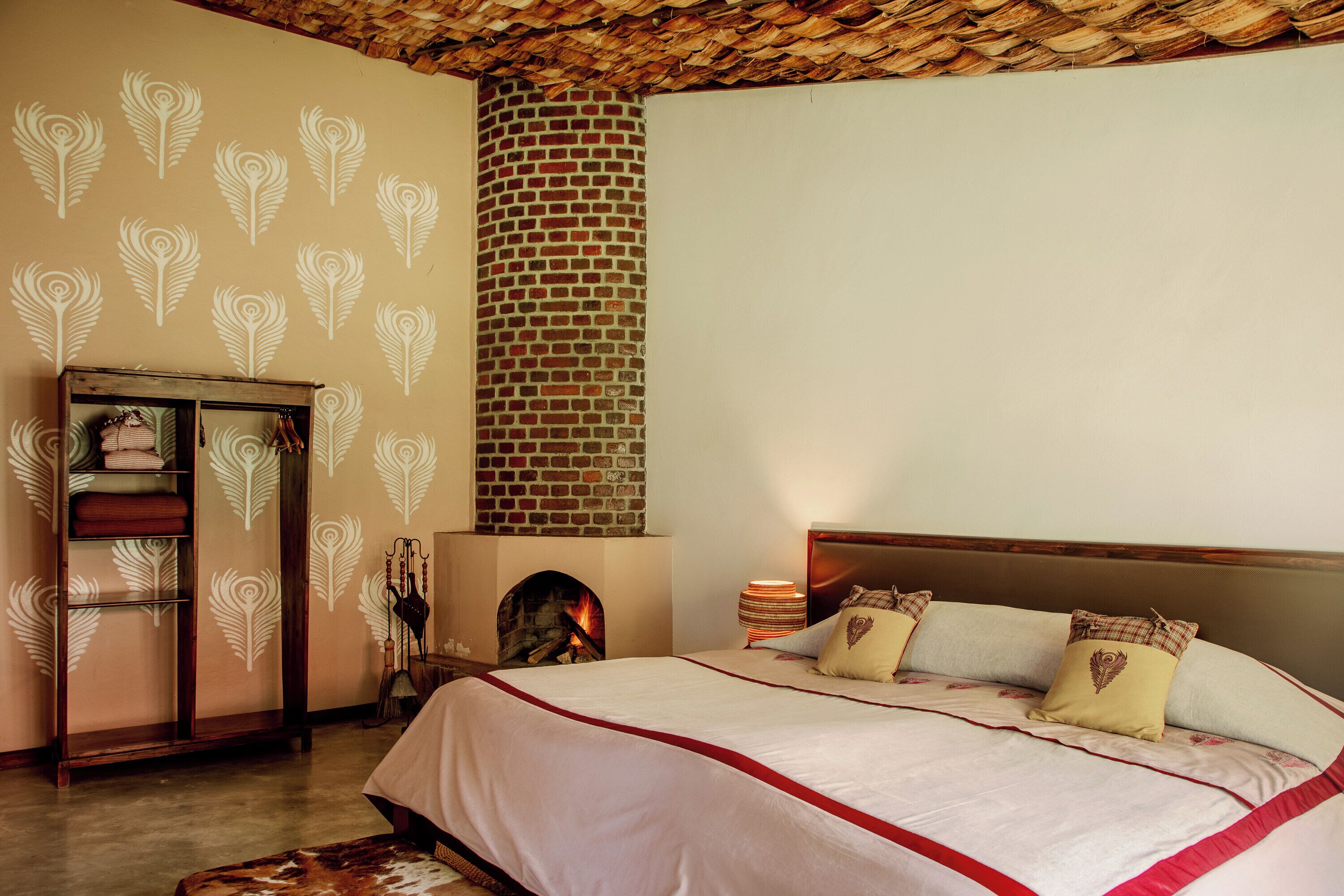 Junior Suite | Egyptian cotton sheets, premium bedding, down comforters