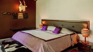 Junior Suite | Egyptian cotton sheets, premium bedding, down comforters