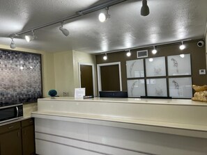 Reception - Guest Inn (Lake City)