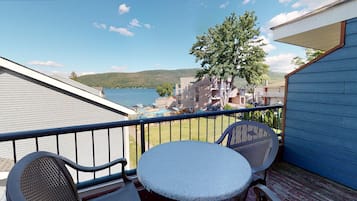Junior Suite, 2 Queen Beds, Balcony, Lake View | Terrace/patio