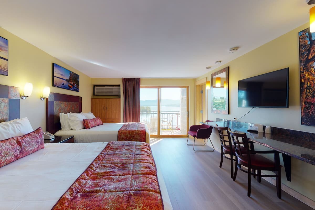 Deluxe Suite, 2 Bedrooms, Lake View, Lakeside | Premium bedding, pillowtop beds, in-room safe, desk
