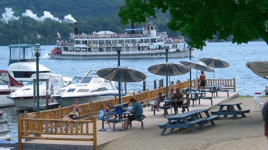 Surfside On The Lake