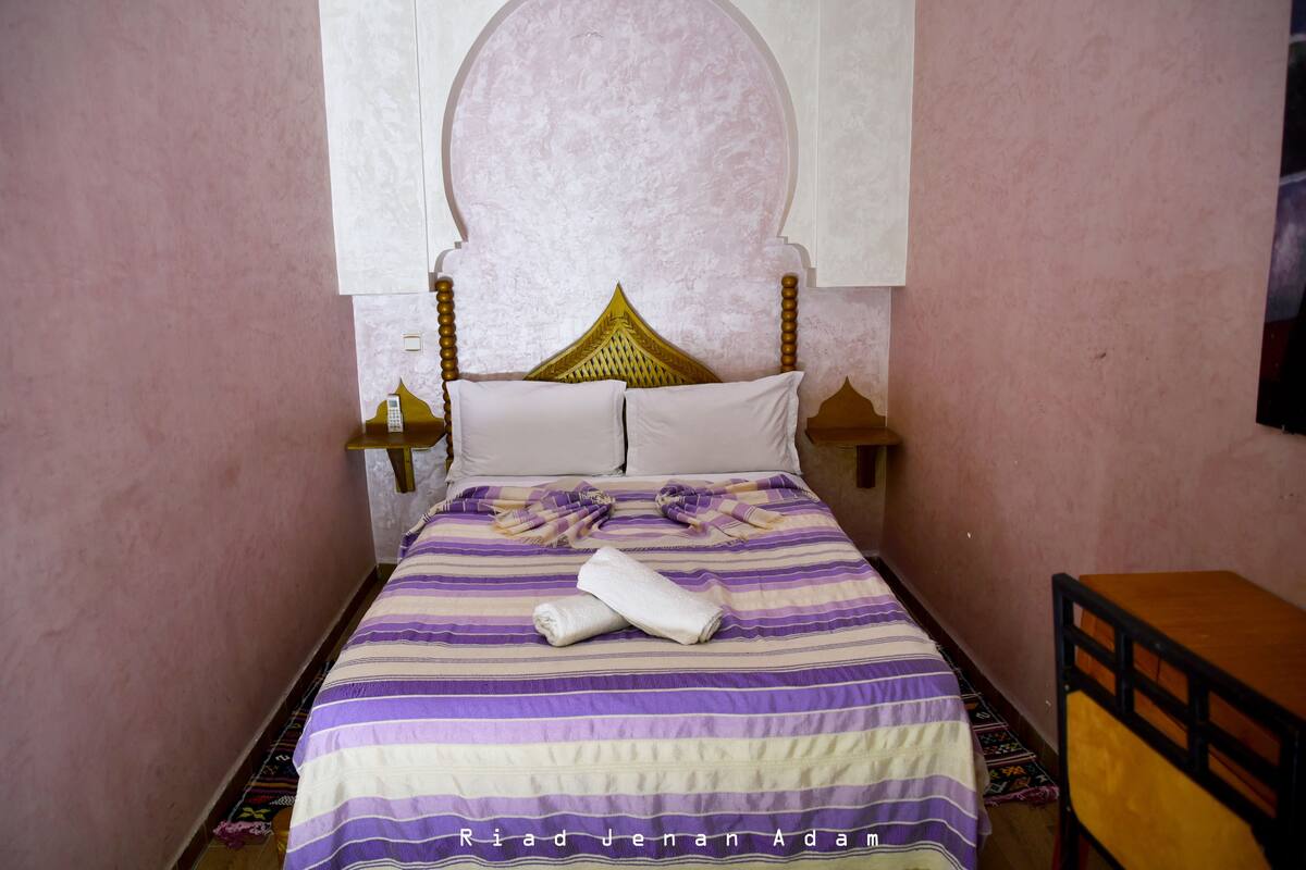 Standard Double Room, 1 Bedroom, Non Smoking, Courtyard View