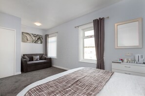 Iron/ironing board, free WiFi, bed sheets - Bella Vista Lodge (Blackpool)