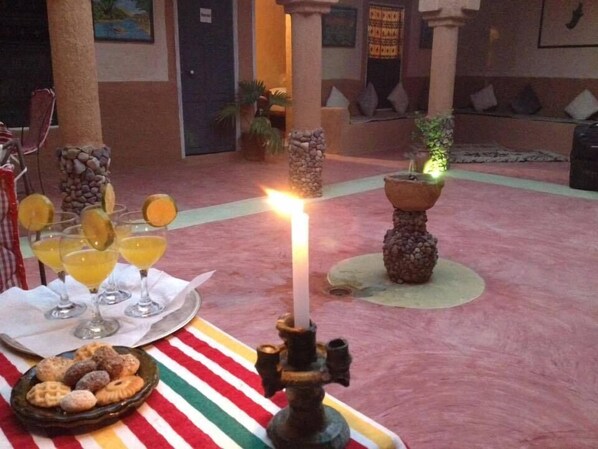 Desayuno continental incluido todos los días 