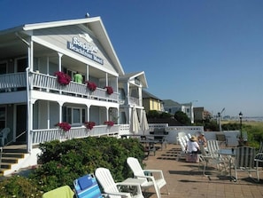 Property grounds - The Sandpiper Beachfront Motel (Old Orchard Beach)