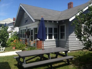 Exterior - The Sandpiper Beachfront Motel (Old Orchard Beach)
