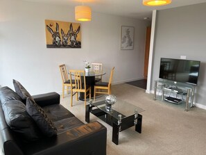 City Apartment, 1 Bedroom, City View | Living area - City Apartments Milton Keynes The HUB (Milton Keynes)