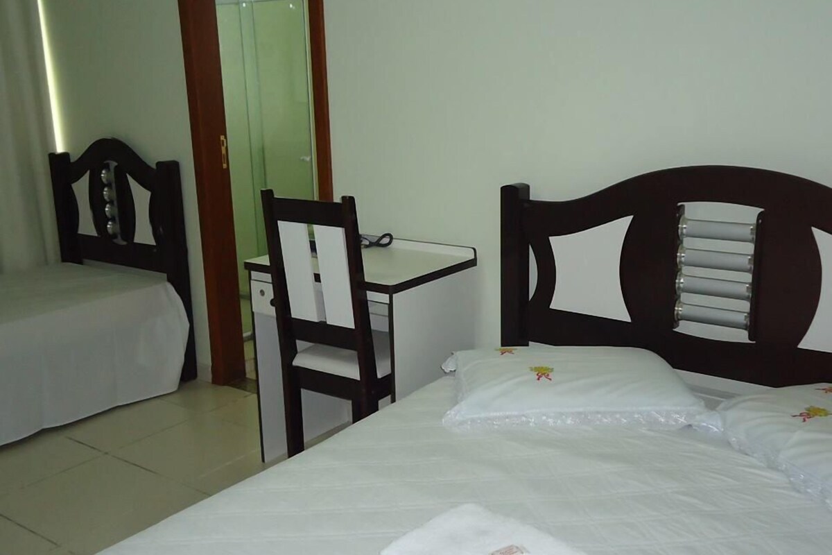 ห้องดับเบิล | 1 ห้องนอน, โต๊ะทำงาน, ผ้าม่านกันแสง, เตารีด/โต๊ะรีดผ้า