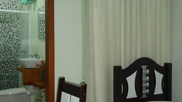 Single Room | 1 bedroom, desk, blackout drapes, iron/ironing board