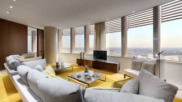 Minibaari, tallelokero huoneessa, työpöytä, äänieristys