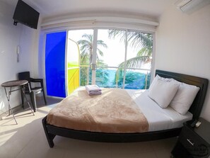 Blackout drapes, free WiFi, bed sheets