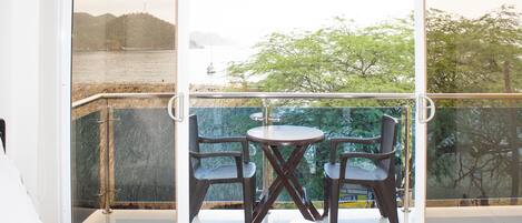 Double Room, Balcony | Blackout curtains, free WiFi, bed sheets