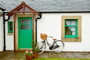 Front of property - Garden Suite Edinburgh (Edinburgh)