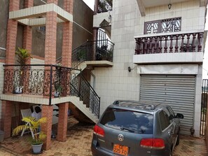 Exterior - Bs VIP Appartement (Yaoundé)