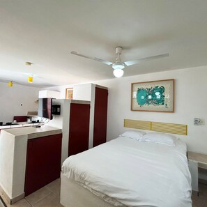 1 bedroom, individually furnished, iron/ironing board, free WiFi