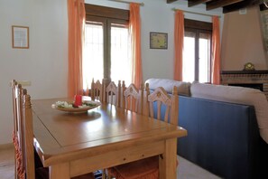 Dining - Family Villa with Garden (Sayalonga)