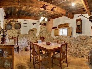 Apartamento, baño privado, vistas a la montaña (Los Pajarcicos- El Torero) | Restaurante