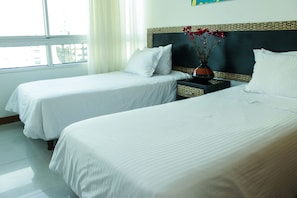 3 bedrooms, down duvets, in-room safe, iron/ironing board