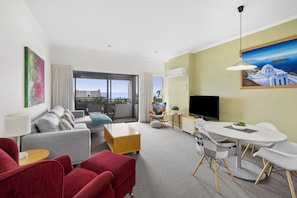 Penthouse, 2 Bedrooms | Living area | Flat-screen TV, DVD player, MP3 dock - Lorne Beachfront Accommodation (Lorne)