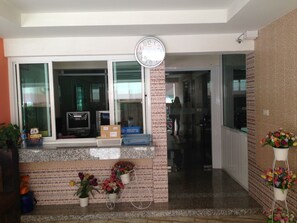 Reception - Yaowamal Apartment (Nonthaburi)