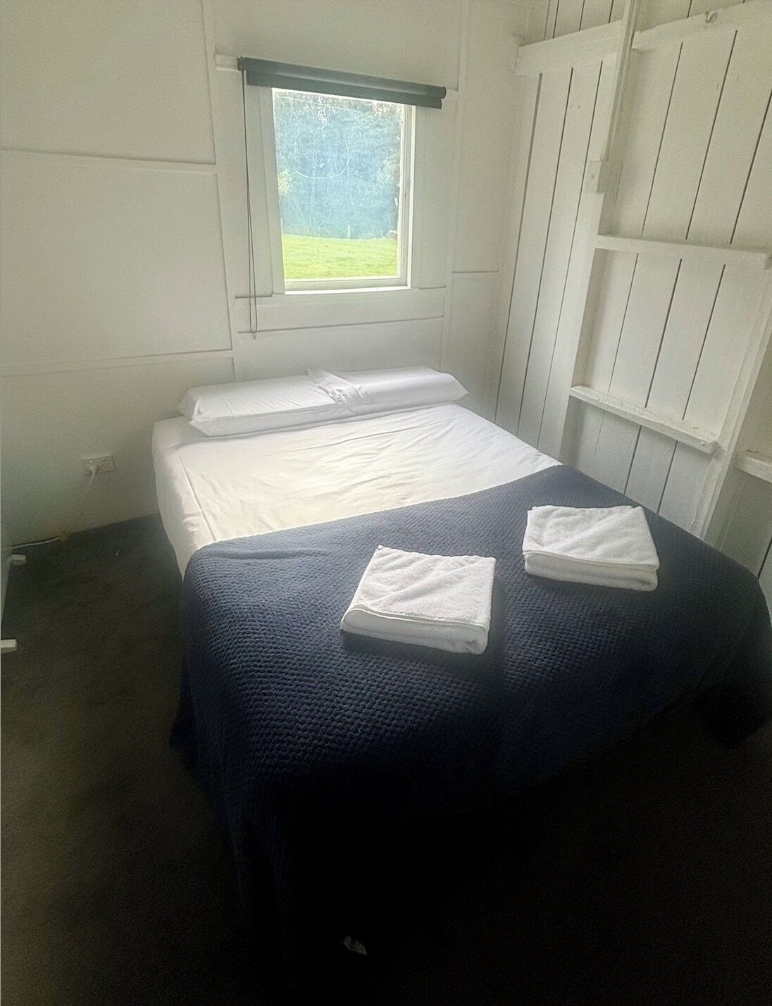 cabin | iron/ironing board, bed sheets