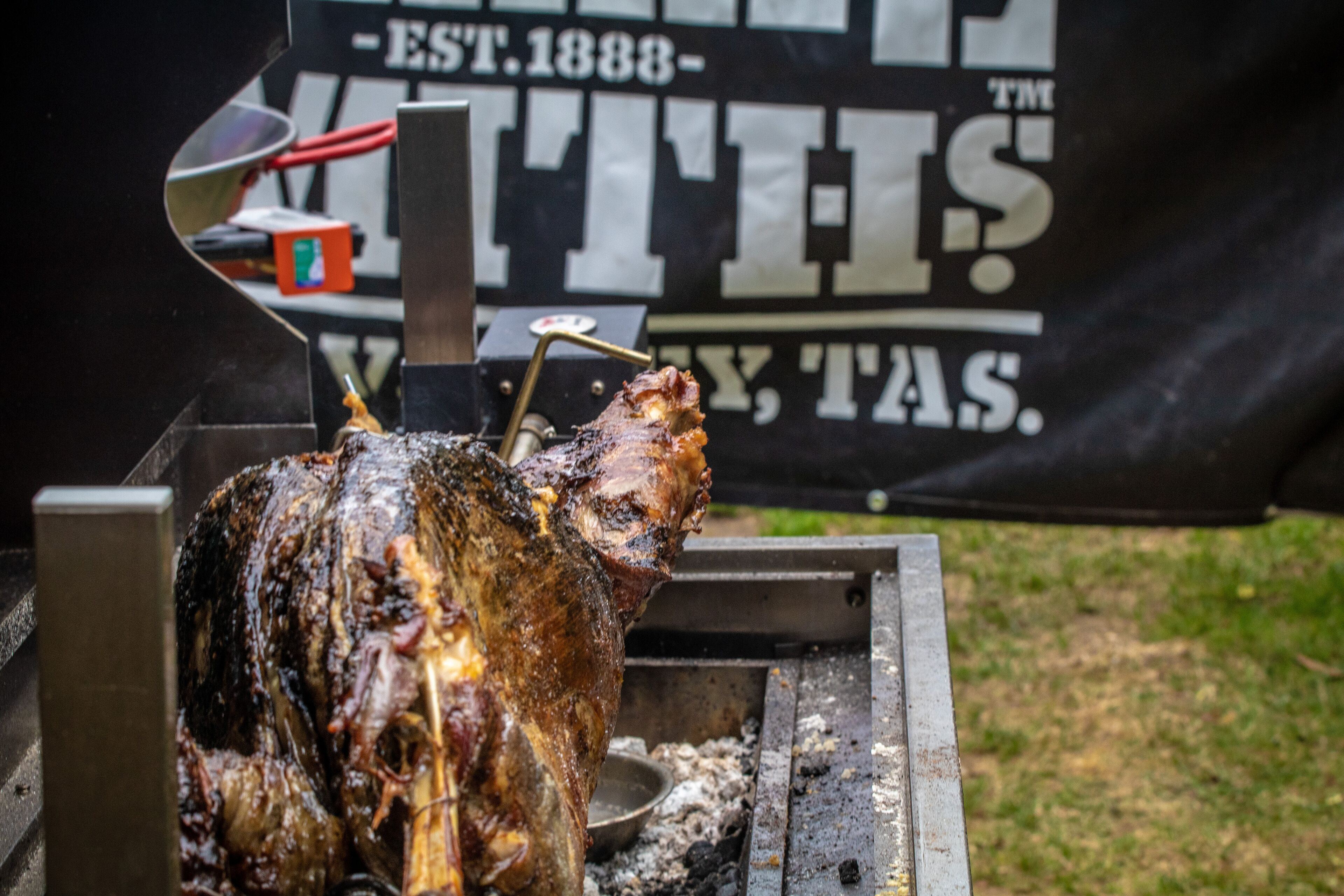 lunch and dinner served