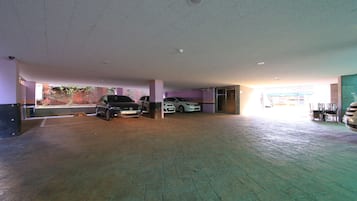Estacionamiento gratis, valet parking gratis