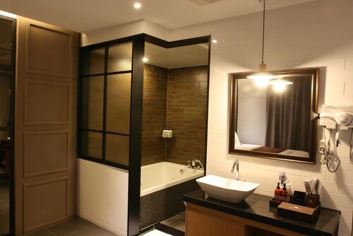Hotel Asiad