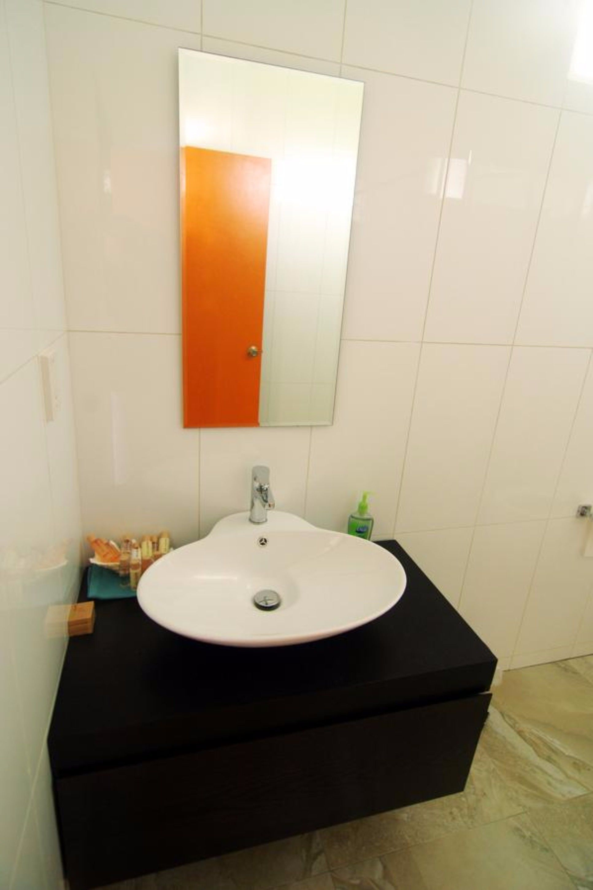 Chậu rửa trong phòng tắm