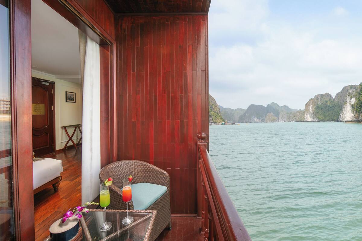 Phòng đôi hoặc 2 giường đơn có thiết kế đặc trưng, ban công, quang cảnh biển | 1 phòng ngủ, bộ trải giường bằng vải cotton Ai Cập