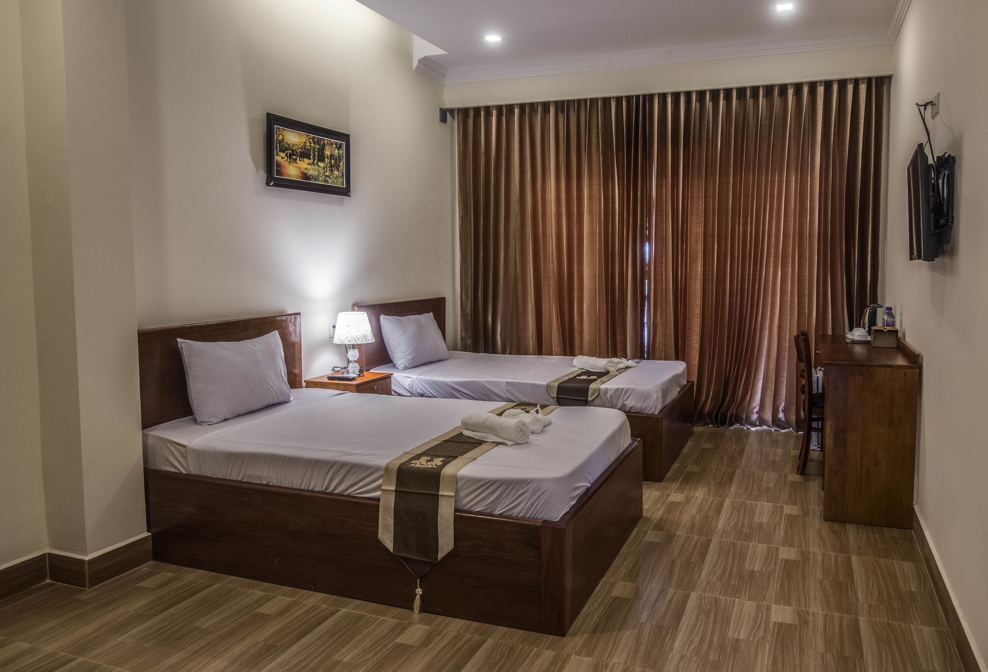 minibar, desk, bed sheets