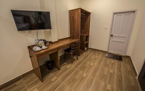 Coffee and/or coffee maker - Phnom Penh Le Vincent Hotel (Phnom Penh)