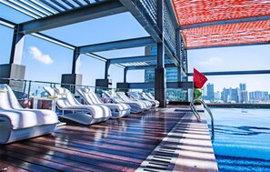 Outdoor pool - Sanya Ziyue Conifer Hotel (Sanya)