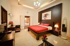 Villa, 2 Schlafzimmer, eigener Pool | 2 Schlafzimmer, Zimmersafe, Schreibtisch, kostenloses WLAN